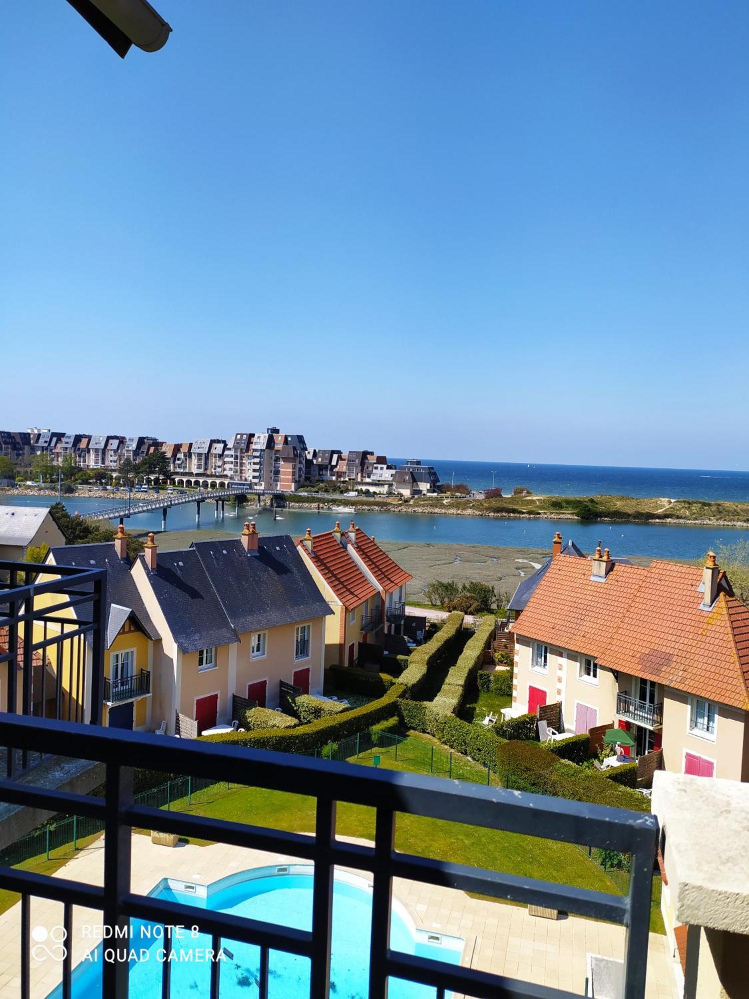 Divine Marina Vue Mer - Piscines Dives-sur-Mer Exterior foto